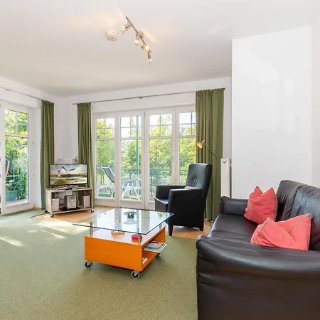 Residenz Waldschloesschen 1 * Sellin (Rugen)