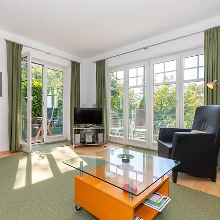 Residenz Waldschloesschen 1 * Sellin (Rugen)